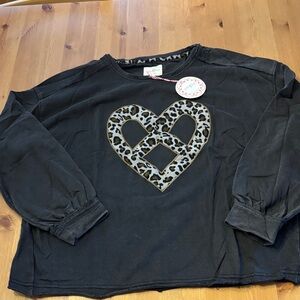 NWT! Umgee Black and Brown Leopard Heart Pretzel Print Top Size Large
